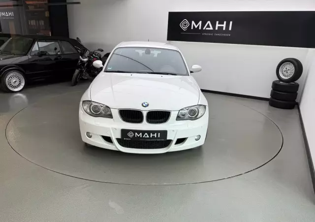 BMW Seria 1 118d DPF Edition Sport