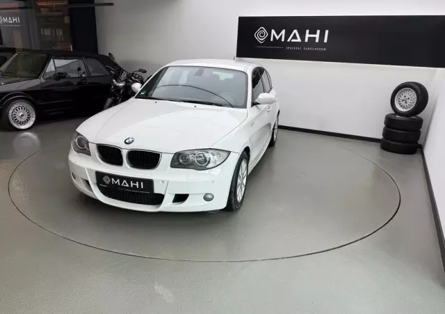 BMW Seria 1 118d DPF Edition Sport