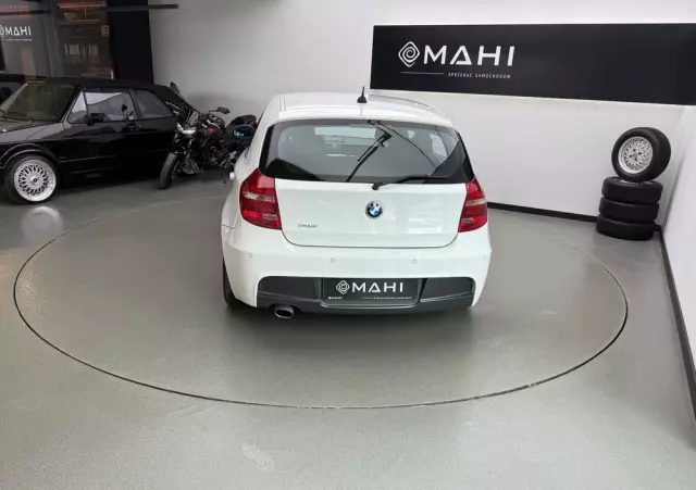 BMW Seria 1 118d DPF Edition Sport