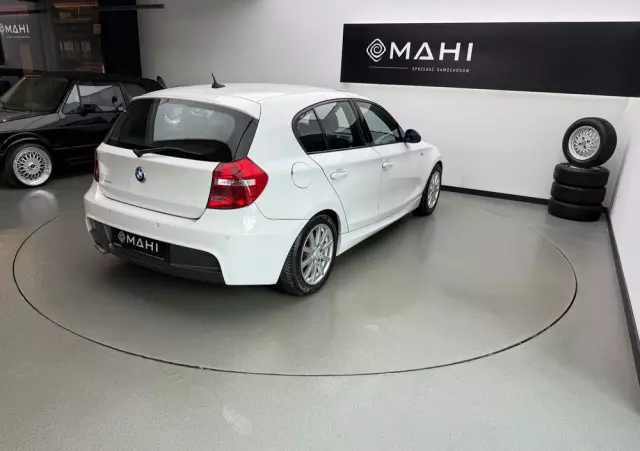 BMW Seria 1 118d DPF Edition Sport