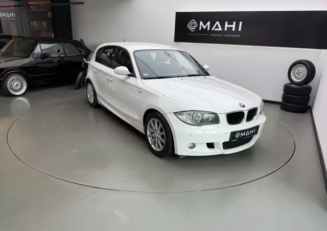 BMW Seria 1 118d DPF Edition Sport