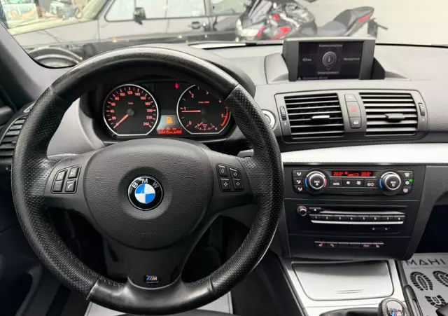 BMW Seria 1 118d DPF Edition Sport