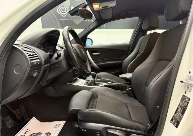 BMW Seria 1 118d DPF Edition Sport