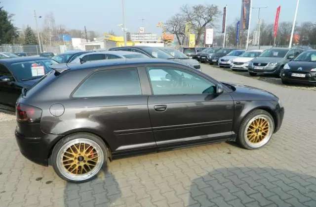 AUDI A3 