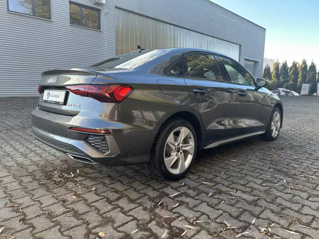 AUDI A3 S line S tronic