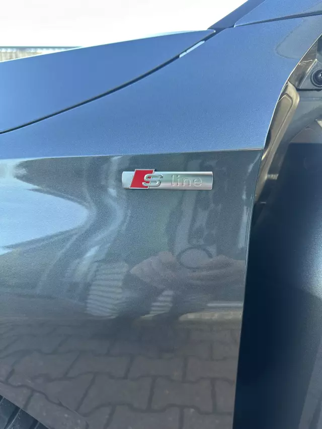 AUDI A3 S line S tronic