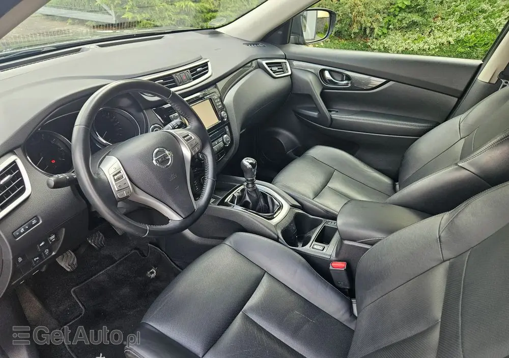 NISSAN X-Trail 1.6 DIG-T Tekna