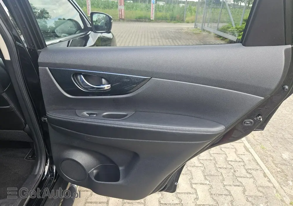 NISSAN X-Trail 1.6 DIG-T Tekna