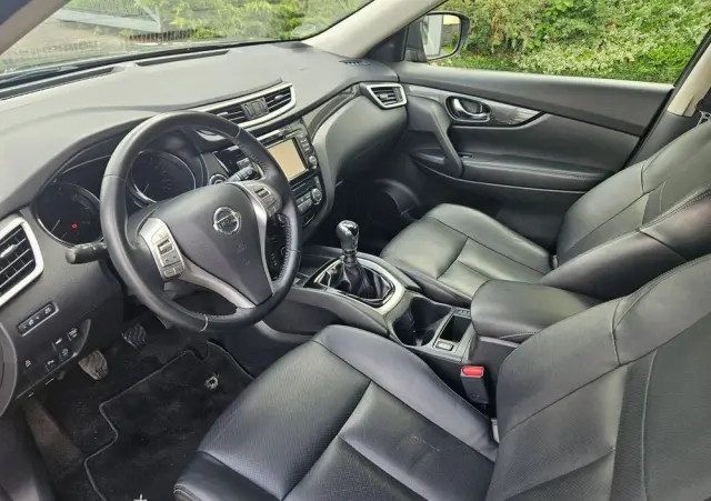 NISSAN X-Trail 1.6 DIG-T Tekna