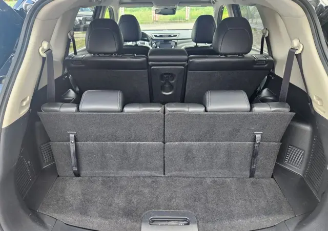 NISSAN X-Trail 1.6 DIG-T Tekna