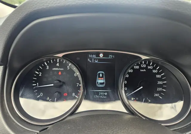 NISSAN X-Trail 1.6 DIG-T Tekna