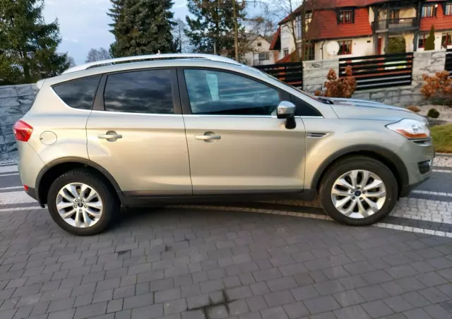 FORD Kuga 