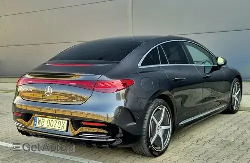 MERCEDES-BENZ EQE 