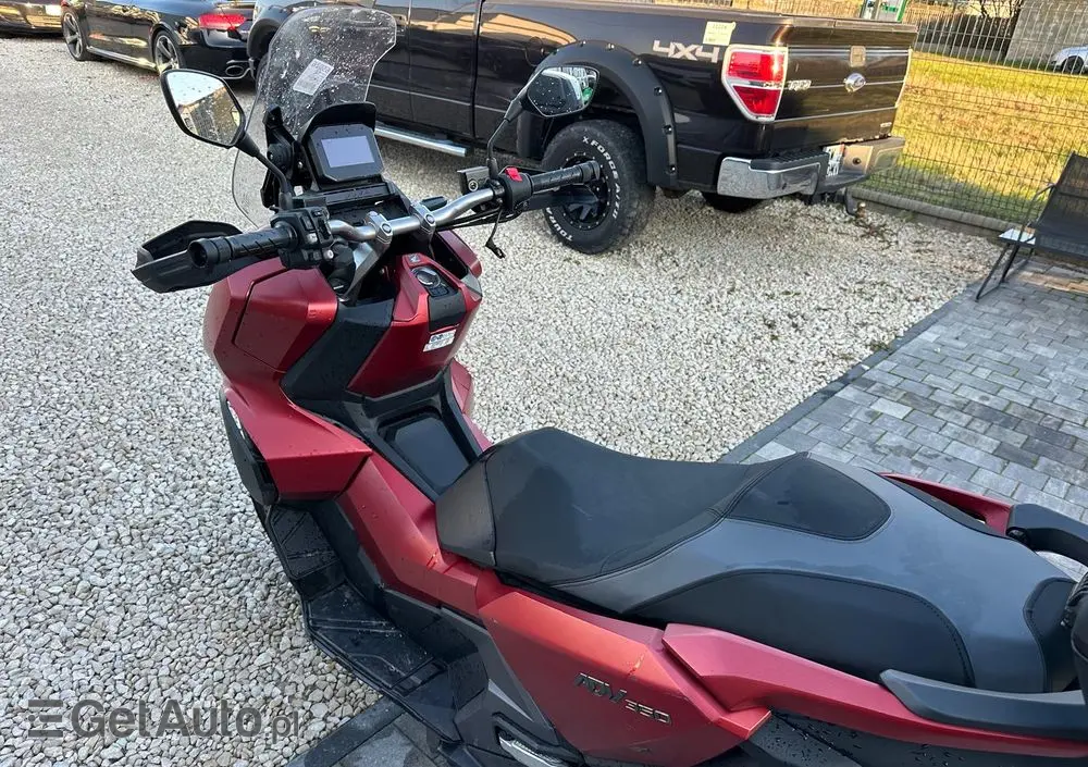 HONDA ADV350 