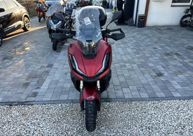 HONDA ADV350 