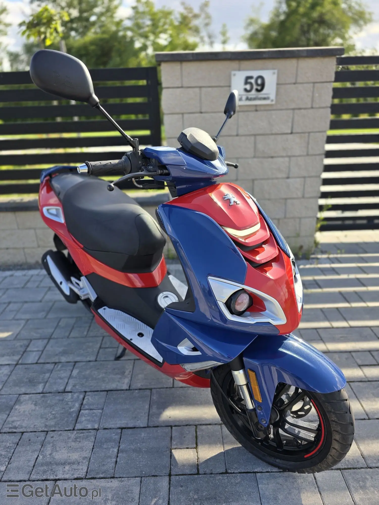 PEUGEOT Speedfight 4 