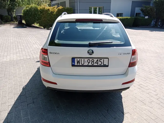 SKODA Octavia 