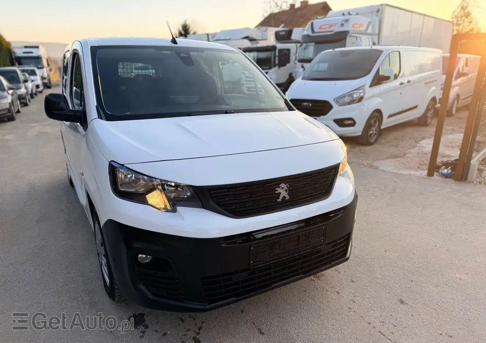 PEUGEOT Partner  21r 130 HK Niski przebieg 1wł ASO 5 dzwi Euro6.2/ford/opel/citroen 