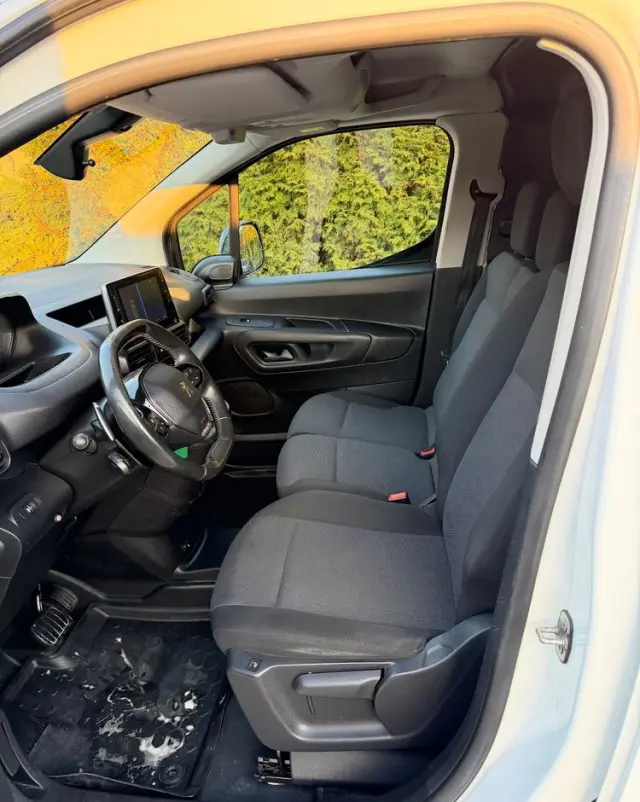 PEUGEOT Partner  21r 130 HK Niski przebieg 1wł ASO 5 dzwi Euro6.2/ford/opel/citroen 