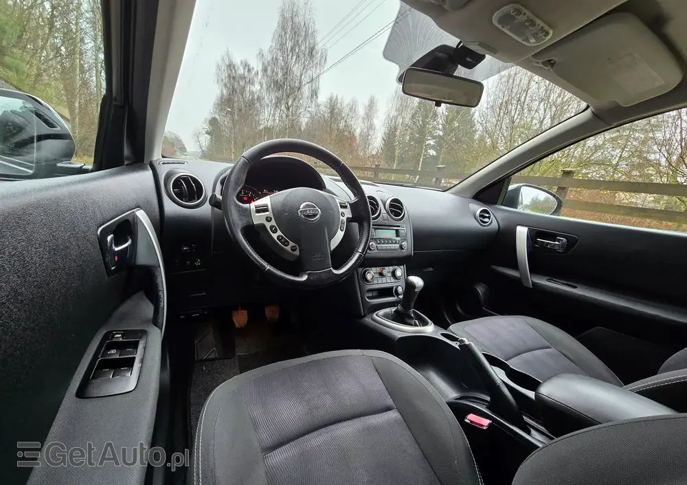 NISSAN Qashqai 1.6 acenta