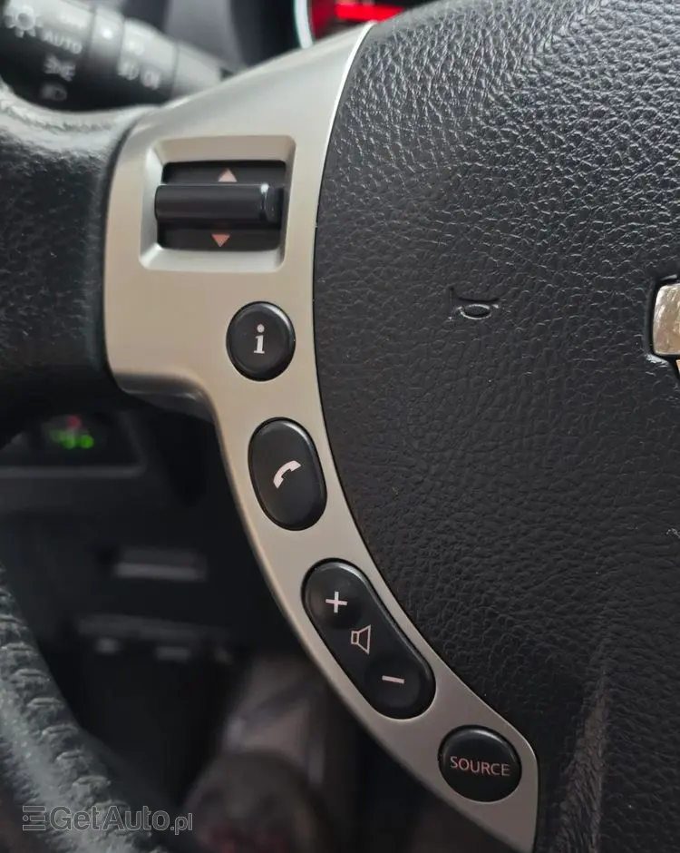 NISSAN Qashqai 1.6 acenta