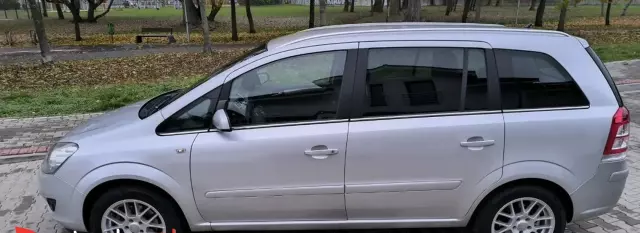 OPEL Zafira 