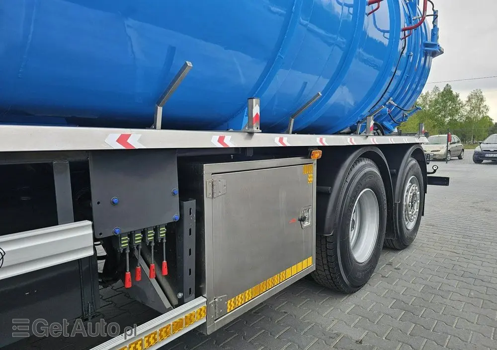 SCANIA Disab Centurion P210/9 Ładowarka próżniowa ssąca 