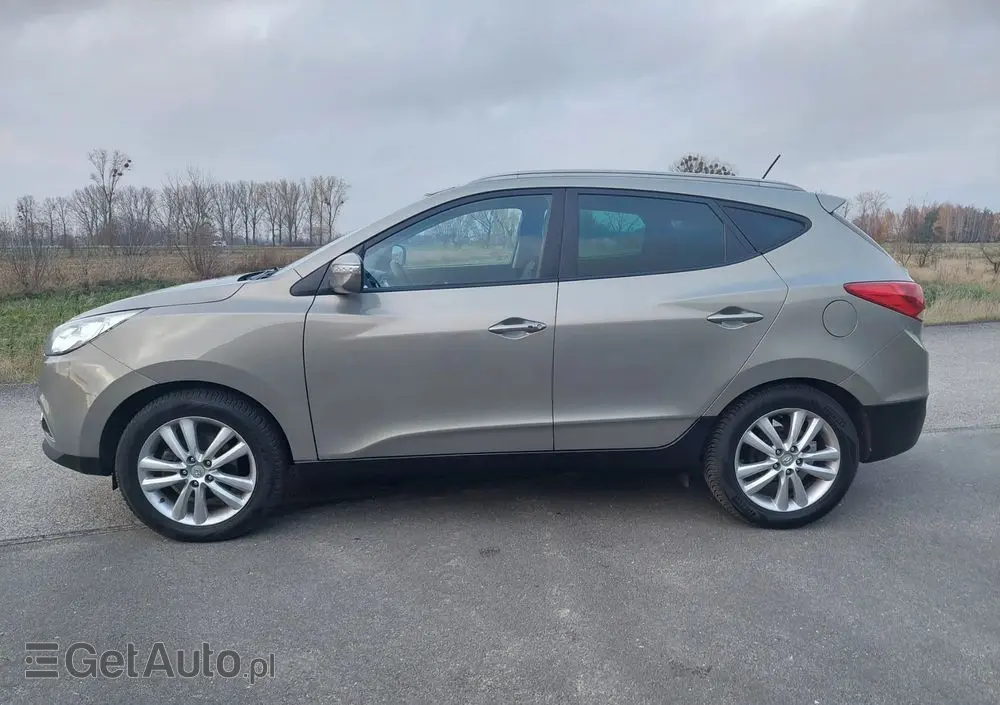 HYUNDAI Ix35 2.0 Premium 2WD