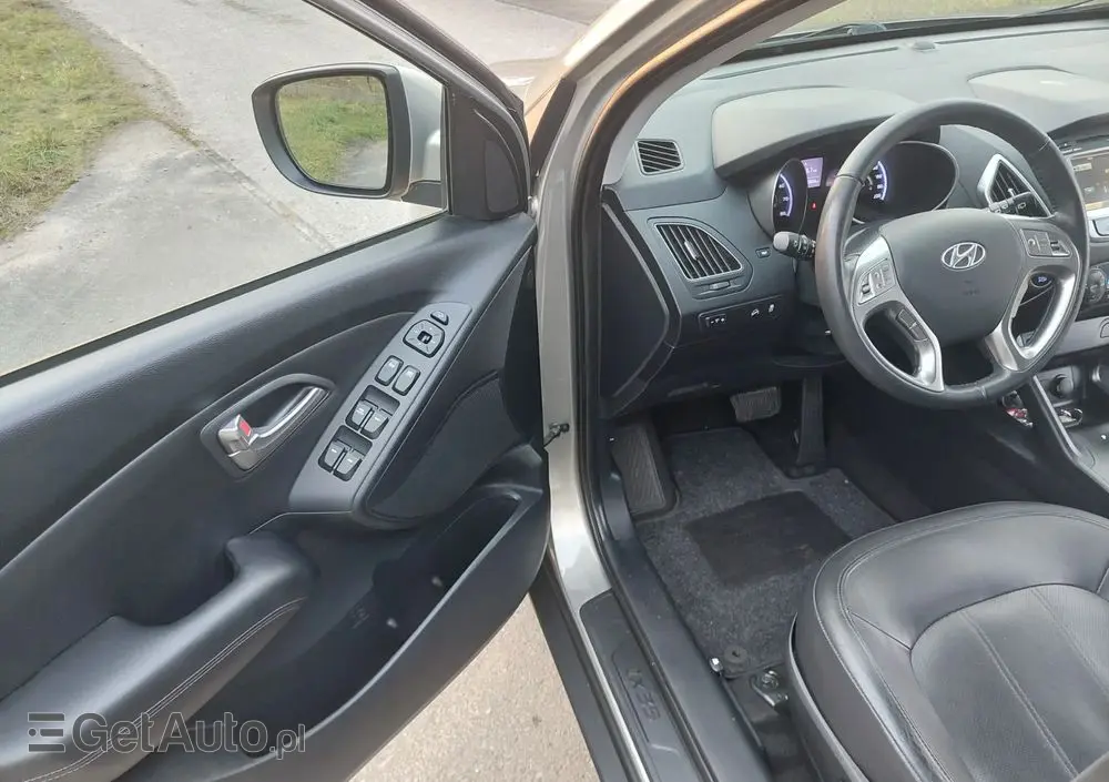 HYUNDAI Ix35 2.0 Premium 2WD