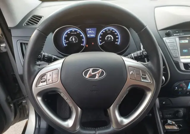 HYUNDAI Ix35 2.0 Premium 2WD