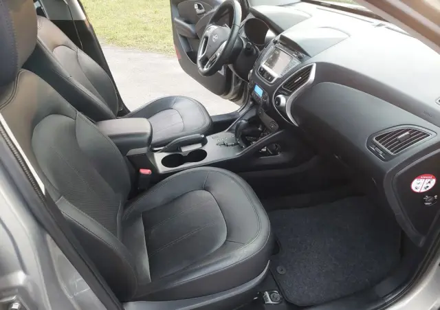 HYUNDAI Ix35 2.0 Premium 2WD