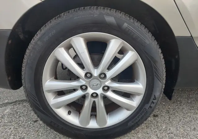 HYUNDAI Ix35 2.0 Premium 2WD