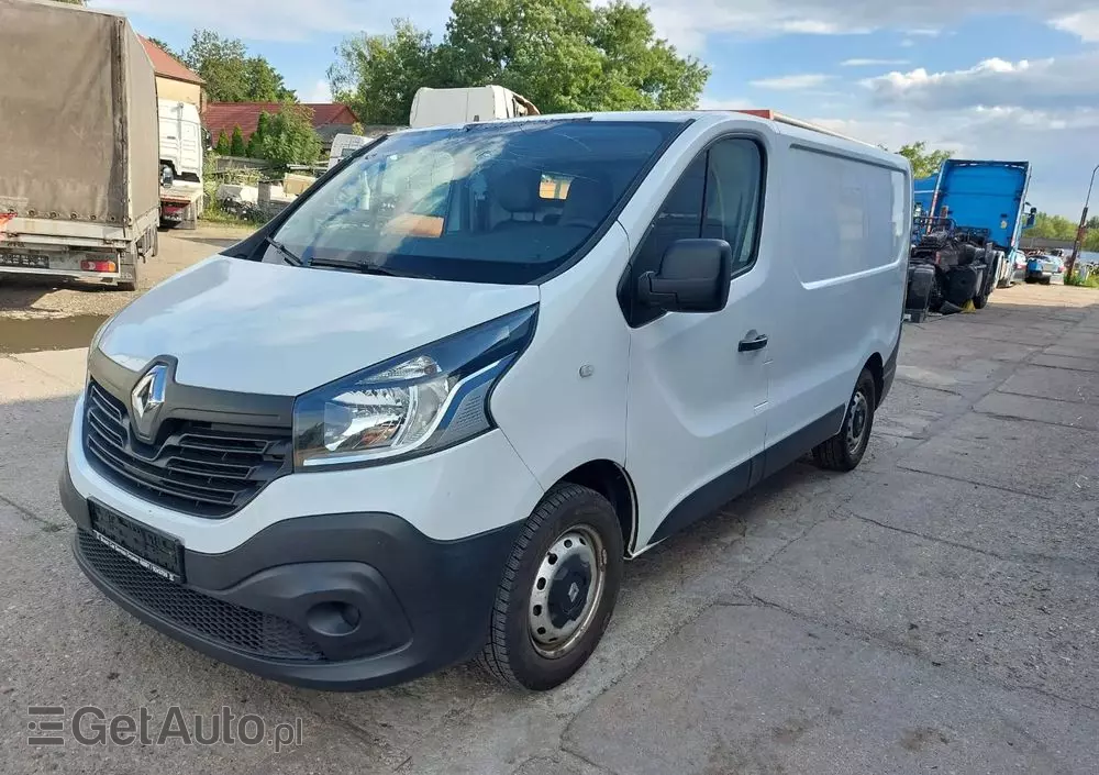 RENAULT TRAFIC 