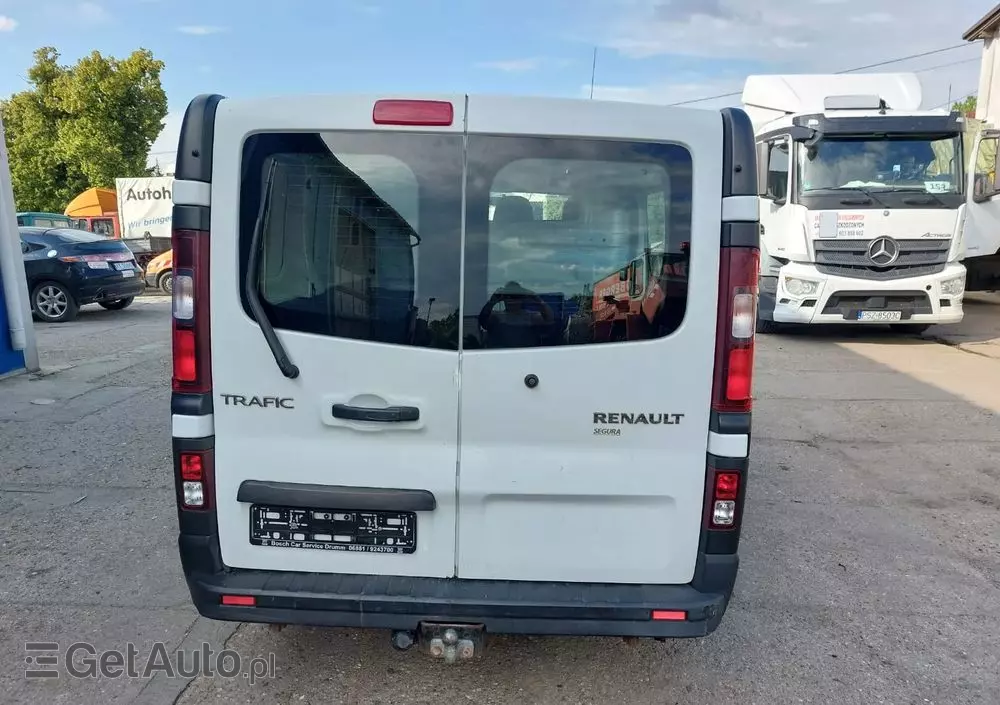 RENAULT TRAFIC 