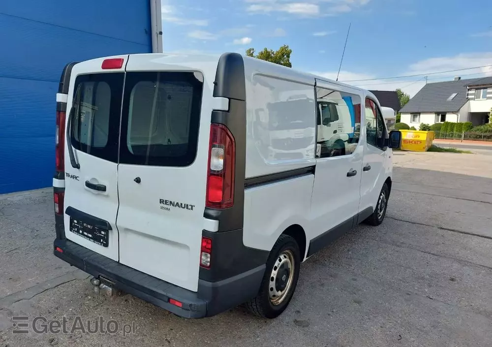RENAULT TRAFIC 