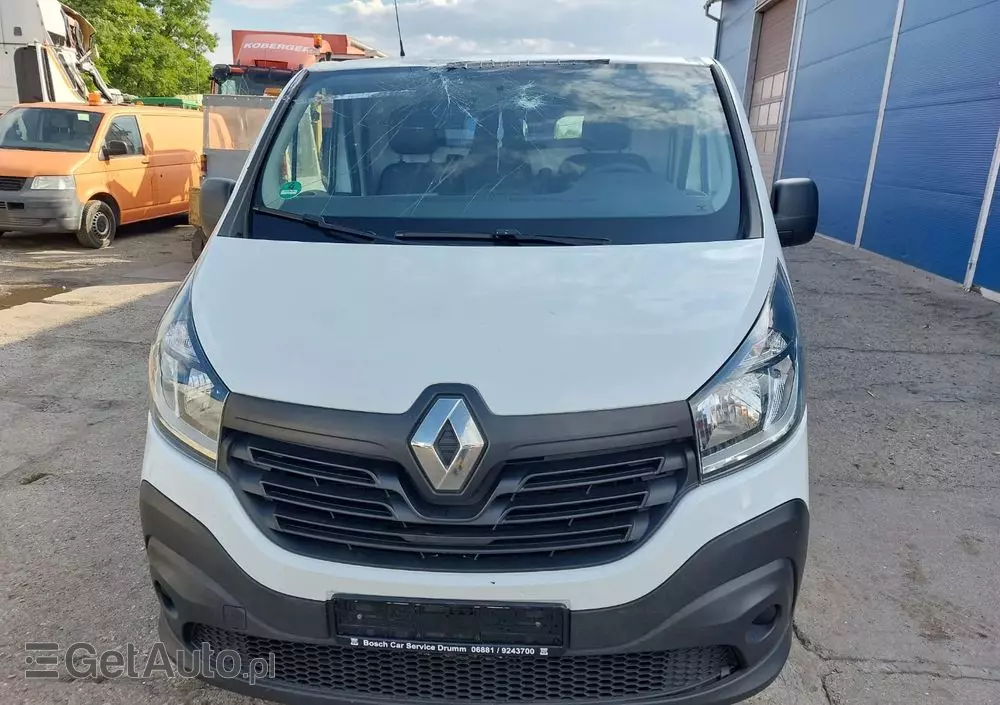RENAULT TRAFIC 