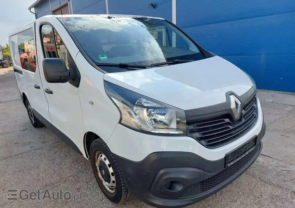 RENAULT TRAFIC 