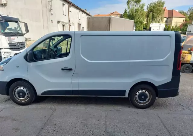 RENAULT TRAFIC 