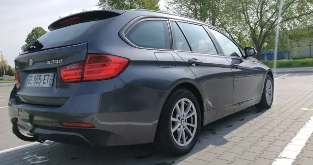 BMW Seria 3 320d Touring xDrive Sport-Aut Luxury Line