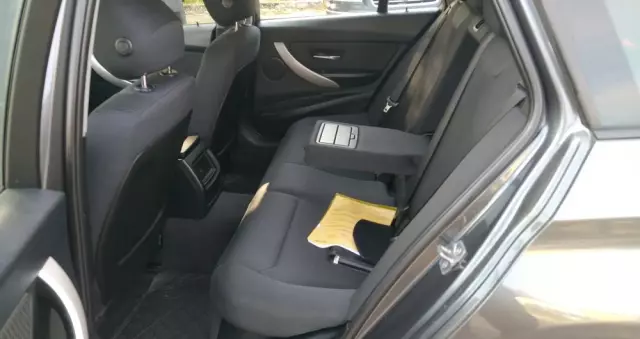 BMW Seria 3 320d Touring xDrive Sport-Aut Luxury Line