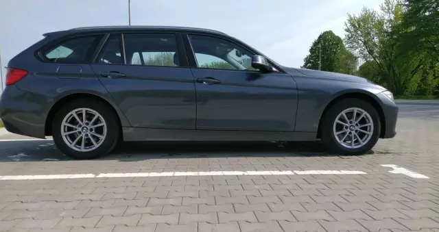 BMW Seria 3 320d Touring xDrive Sport-Aut Luxury Line