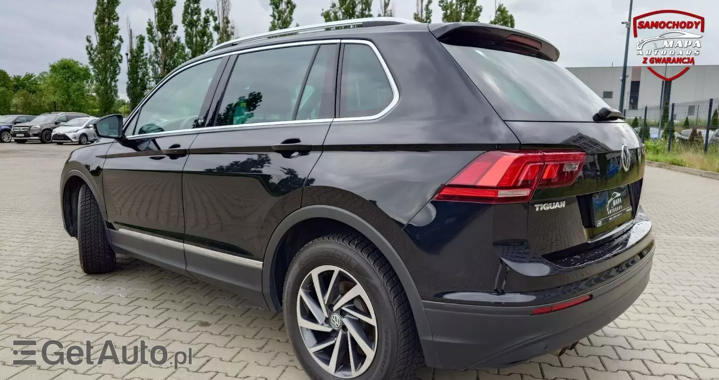 VOLKSWAGEN Tiguan 