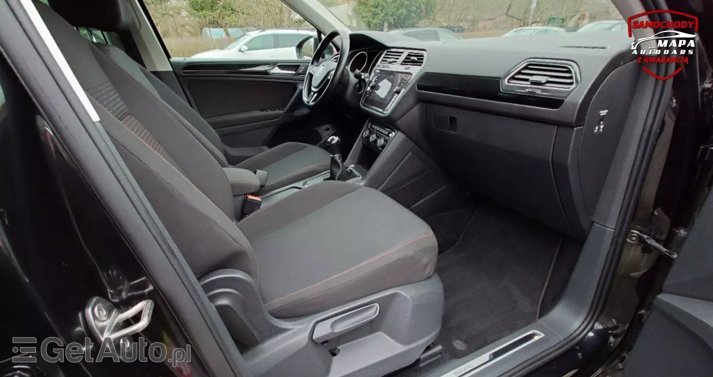 VOLKSWAGEN Tiguan 
