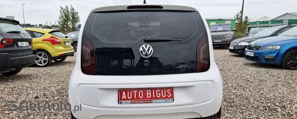 VOLKSWAGEN Up! 