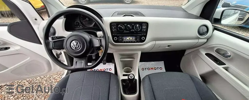 VOLKSWAGEN Up! 