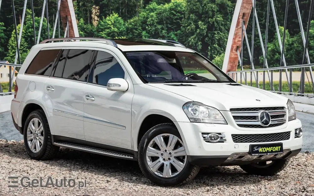 MERCEDES-BENZ GL 320 CDI