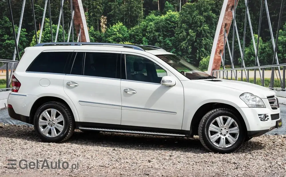 MERCEDES-BENZ GL 320 CDI