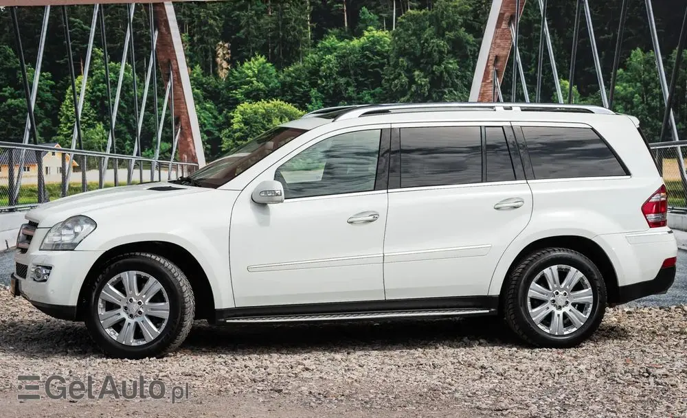 MERCEDES-BENZ GL 320 CDI