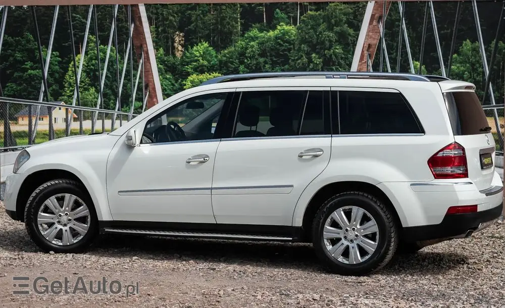 MERCEDES-BENZ GL 320 CDI