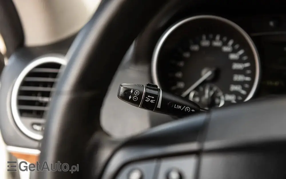 MERCEDES-BENZ GL 320 CDI